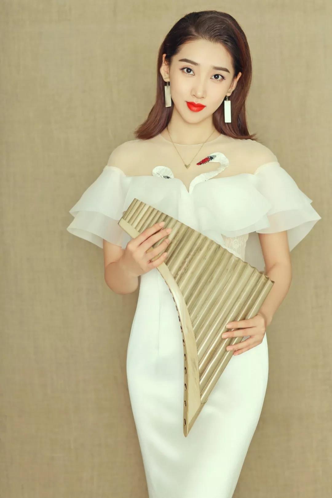 8月8号:韩庚携手群星助阵"绿色中国行"上红原献公益★孙楚泊★女子