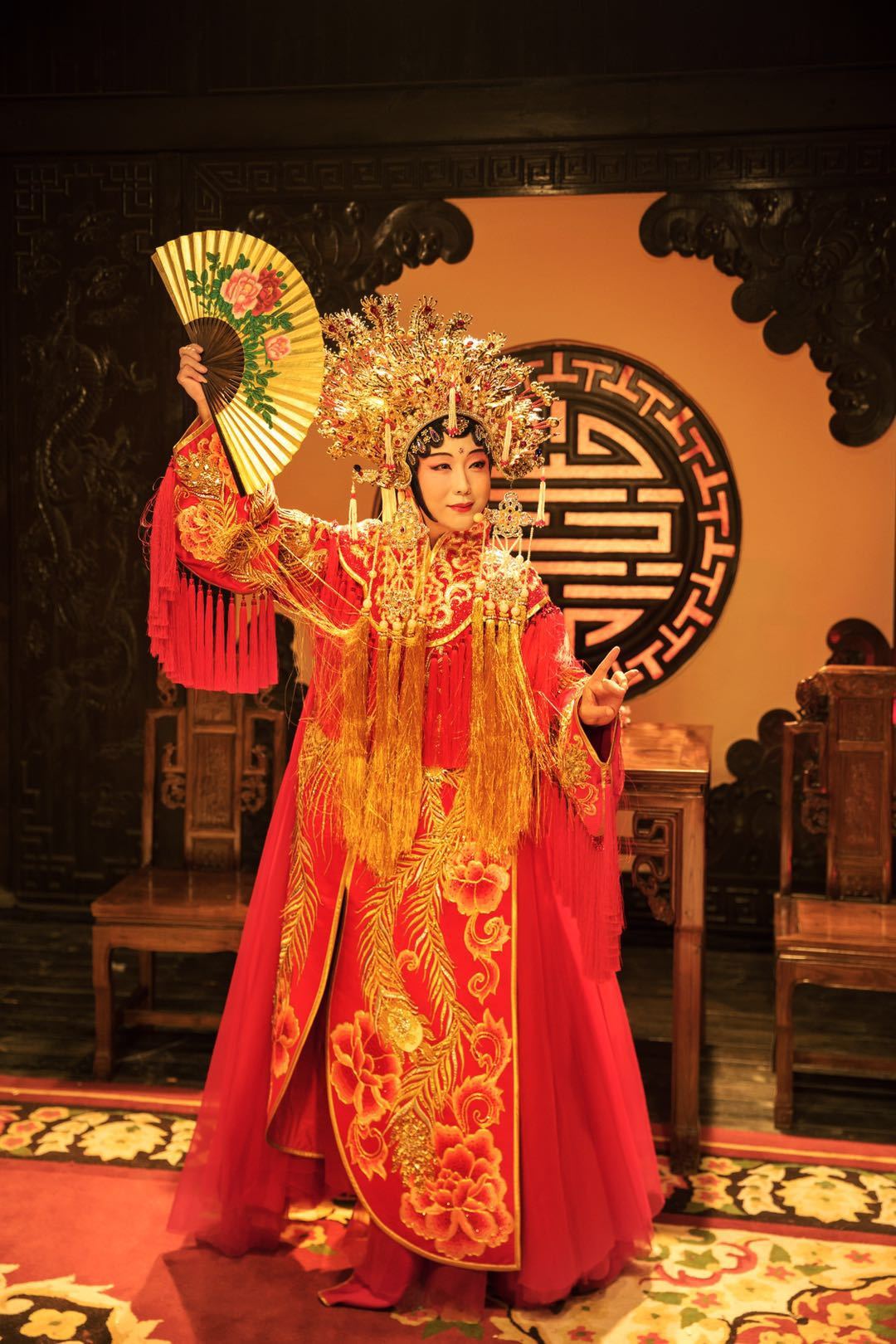 李玉刚"肥美"贵妃再现秋晚 戏曲唱腔惊艳开嗓 网友:不肥只美!