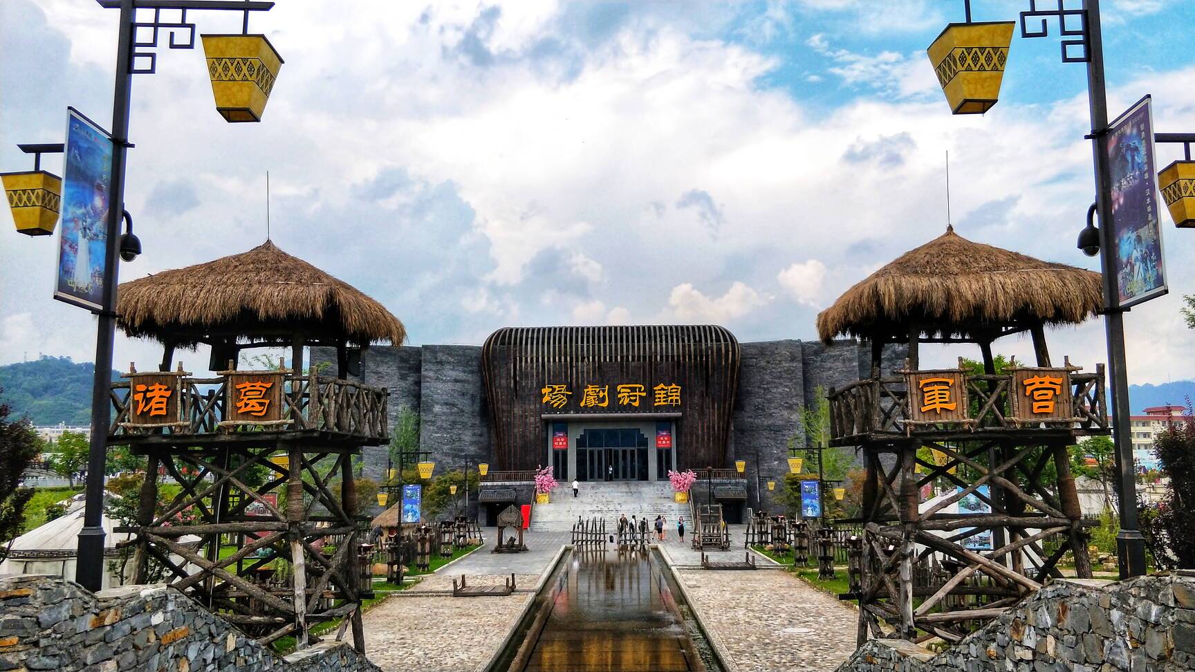 穿越时空梦回三国诸葛古镇独享一祠敬诸葛一镇品三国