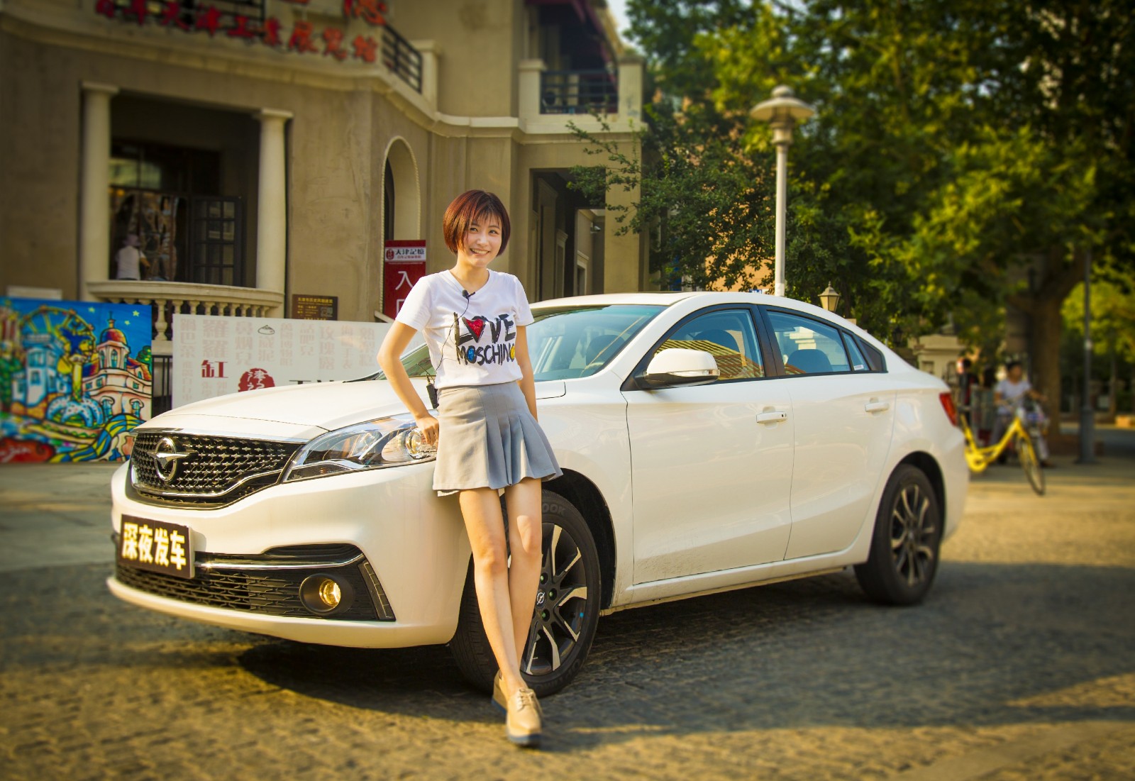 空间大配置高,美女主持与福美来f5的幸福之旅-新浪汽车