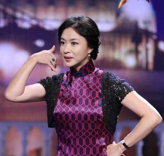 变性人金星身份证上是怎么写的呢?