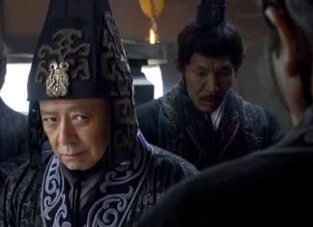 天降一石,刻有4字,秦始皇看后下一道命令,李斯,赵高面面相觑