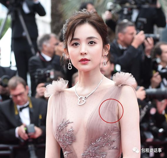 想不到娜扎也有矮胖的一天请造型师提头来见