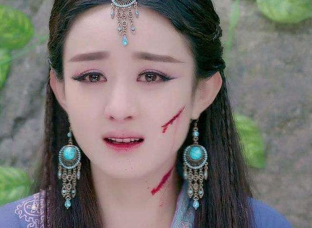 盘点那些似哭未哭的女星,杨幂心碎,赵丽颖绝望,她美得不像真人