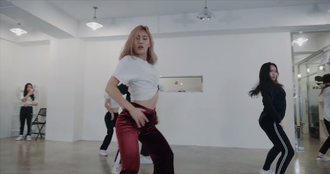 alien舞室alien舞室舞蹈练习室《text from your.