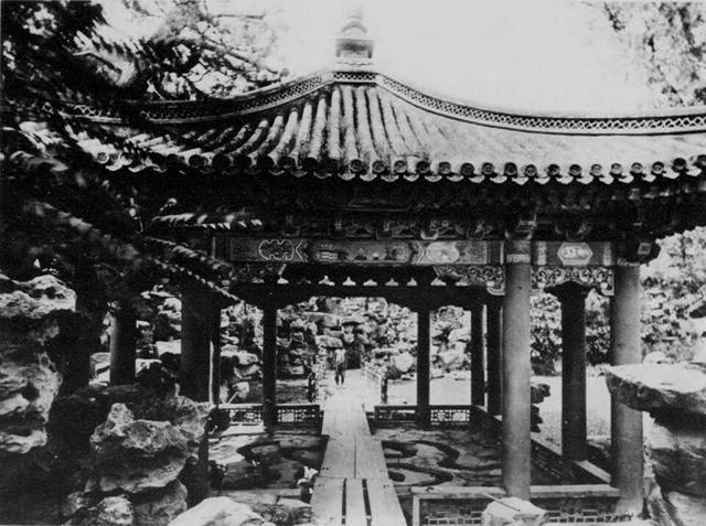 老照片:日本写真集里的瀛台,光绪皇帝曾在此处祈求医生救自己