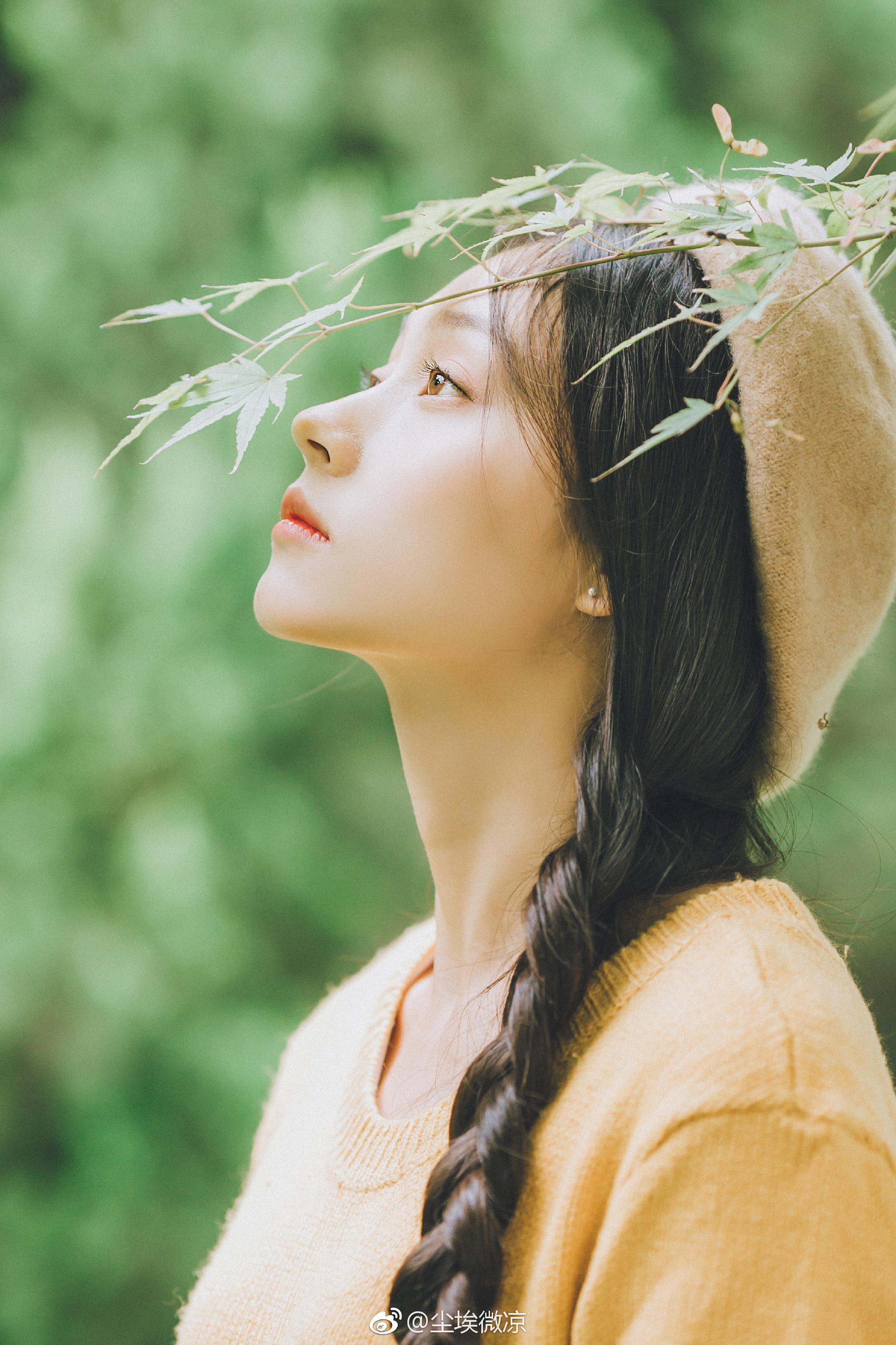 让我上瘾的忧郁少女.@_moondi @尘埃微凉