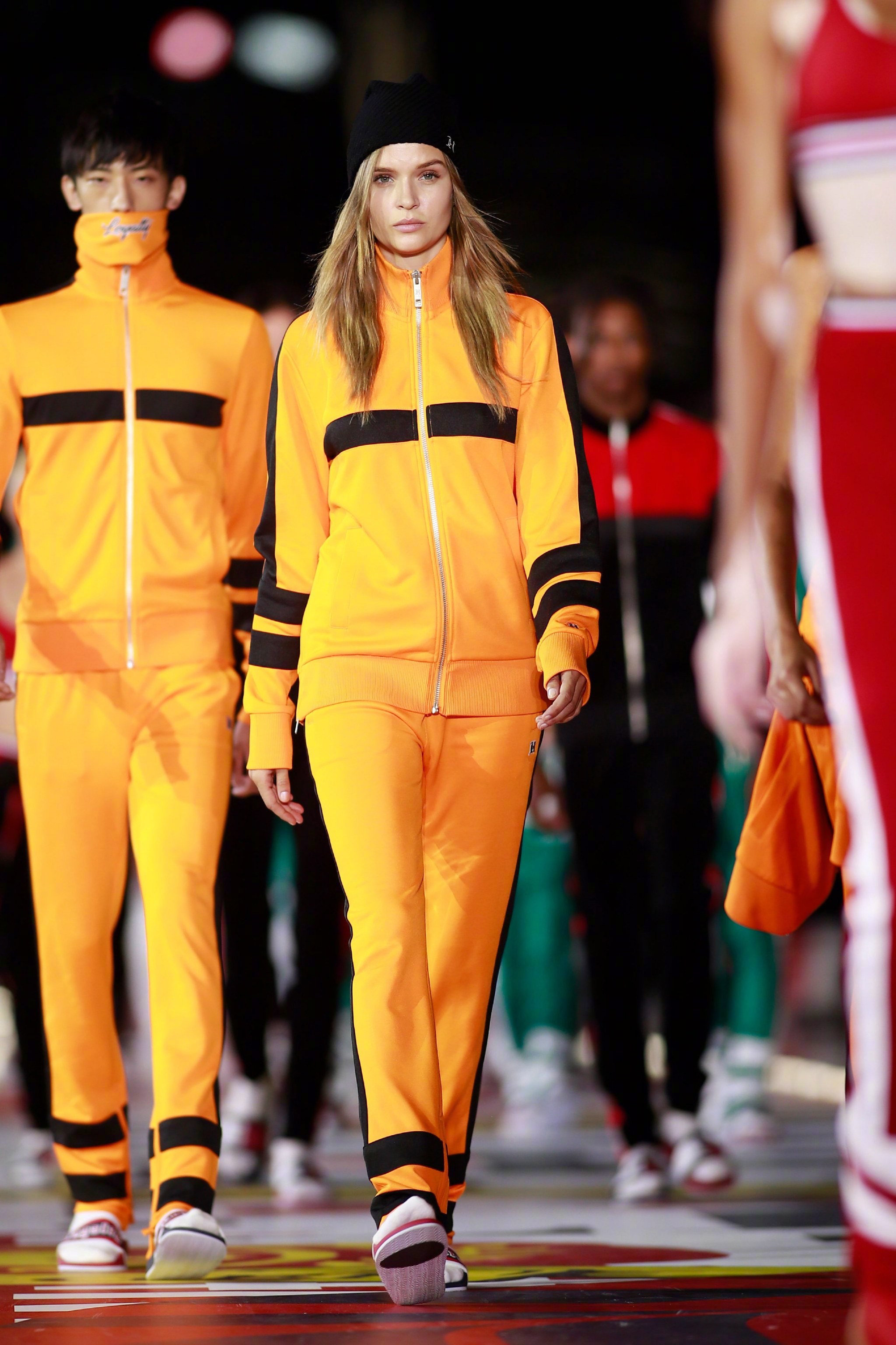 2018 秋冬系列上海发布秀——运动与休闲风为主打|休闲风|走秀|秋冬