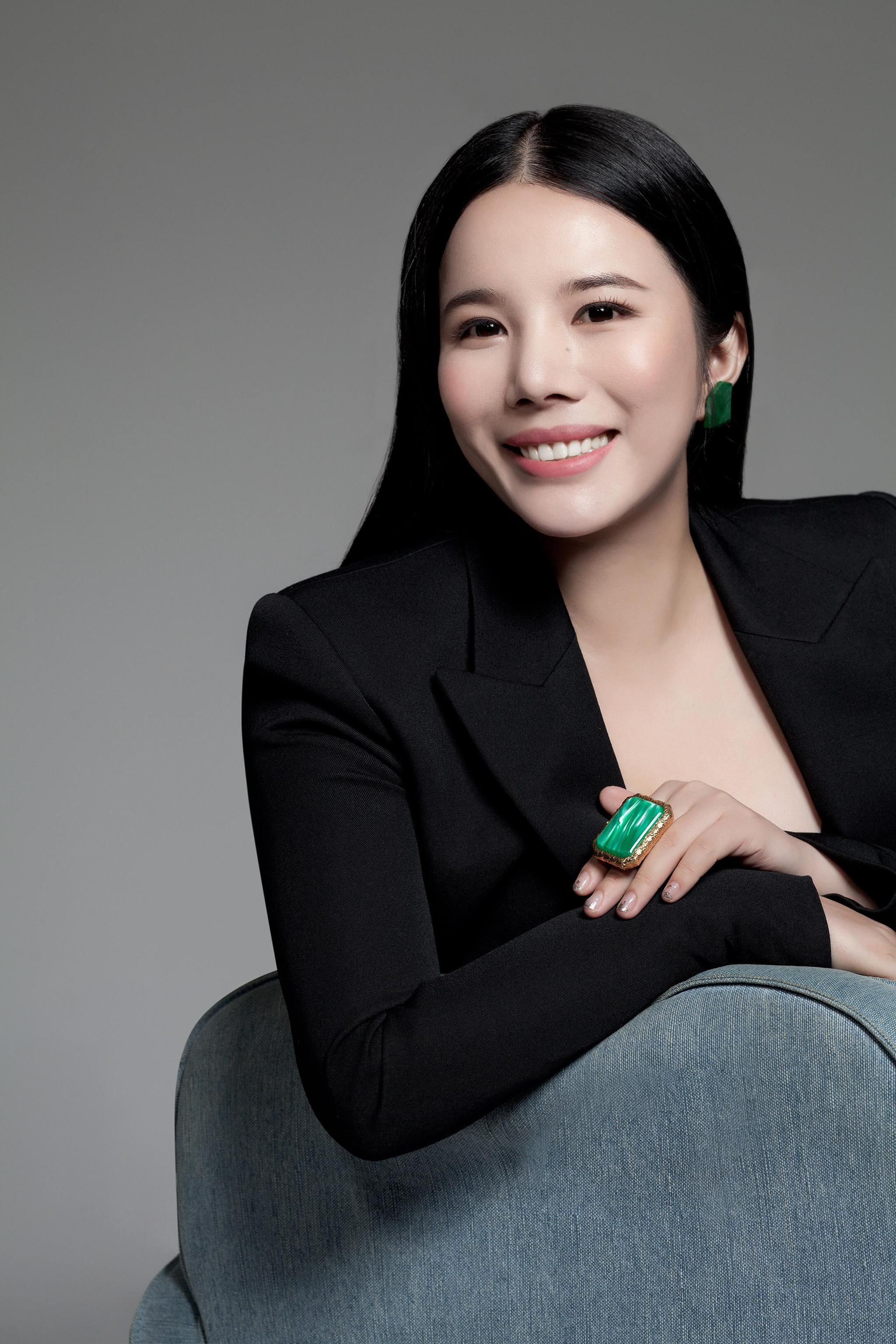 大都会博物馆宣布2019年展览主题余晚晚永久冠名主策展人职位