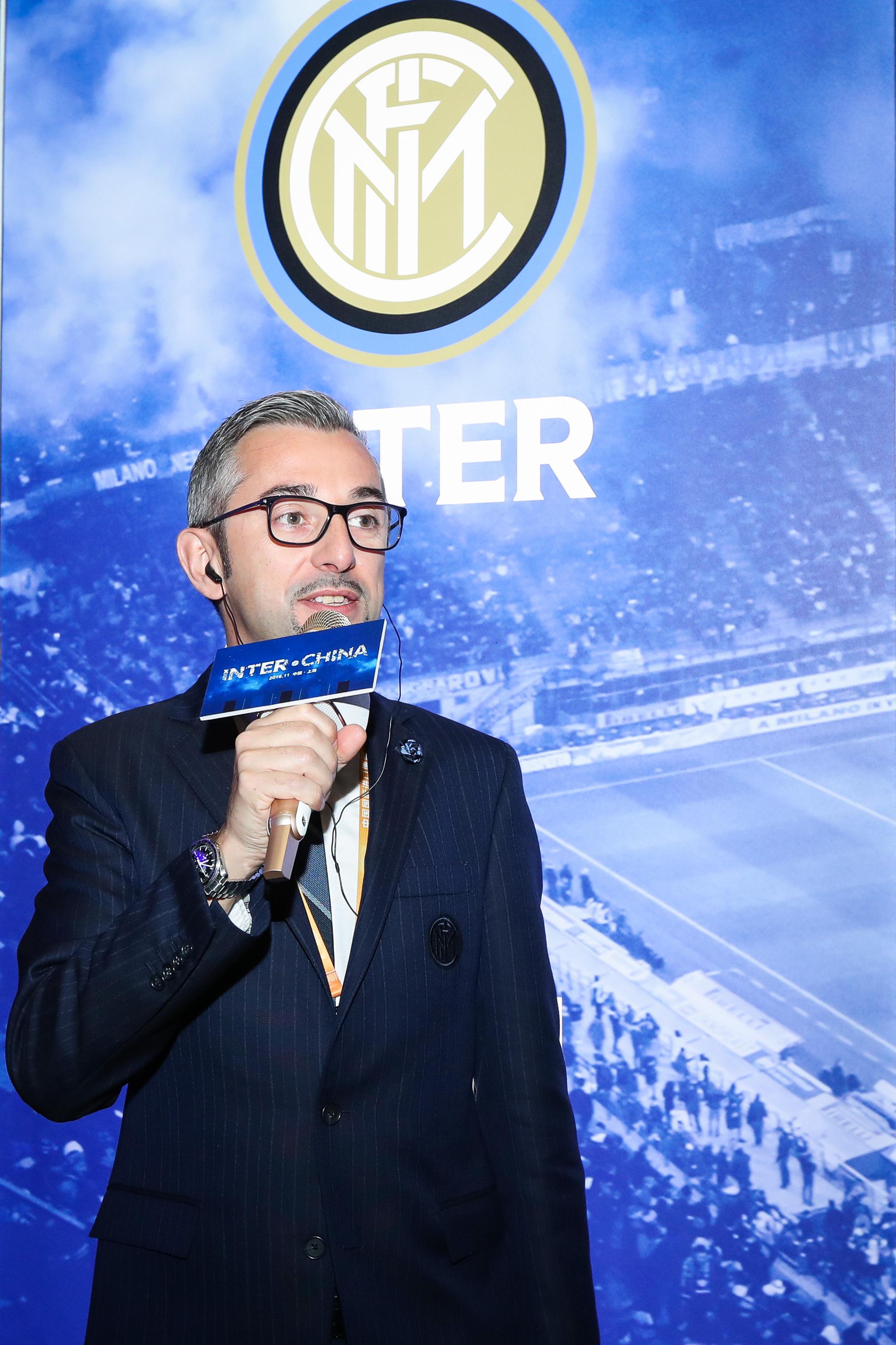 欧冠后张康阳第一时间参加进博会