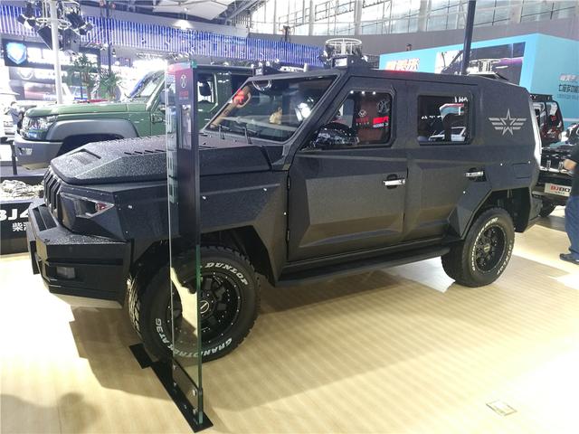 国产防爆防弹suv,比路虎还霸气,却只价值88.8万!