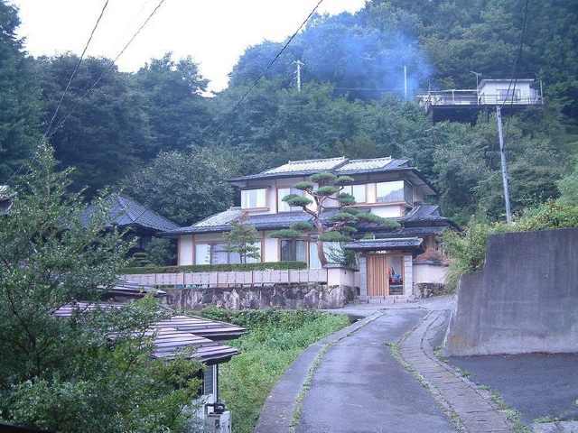 日本的農村,跟富人度假村一樣?再看一下中國,這差別真的很大?