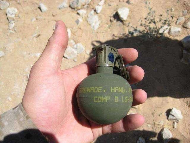 400颗手榴弹从卡车上掉落失踪 悬赏12万求归还 出动上千士兵搜索