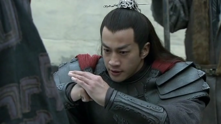 三国演义:董卓想把夺取天下还得依靠吕布,所以对他格外宠爱