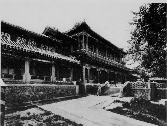 老照片日本写真集里的瀛台光绪皇帝曾在此处祈求医生救自己
