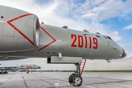 中国空军共派出轰6k轰炸机,歼10a歼击机,歼轰7a歼击轰炸机和运9,伊尔