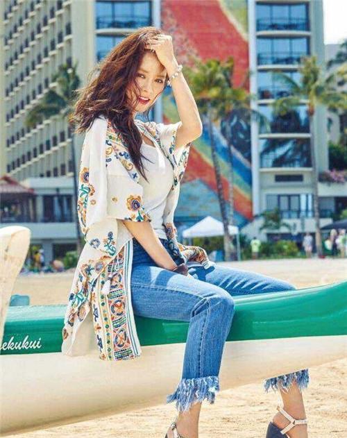 近日现身机场包裹严实, 手上大金手表超抢镜|宋智孝|霜花店|色相