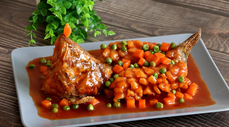 松鼠桂鱼的家常做法酸酸甜甜特别诱人快来学学简单做法吧