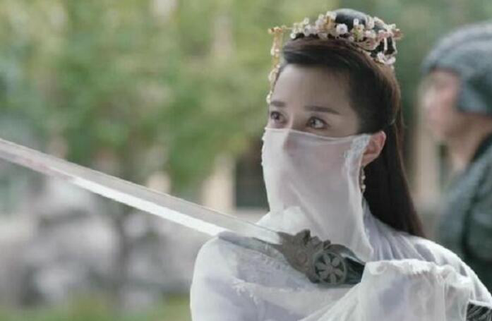 古装剧中挥剑自刎的女子,除杨幂和杨紫你还想救谁