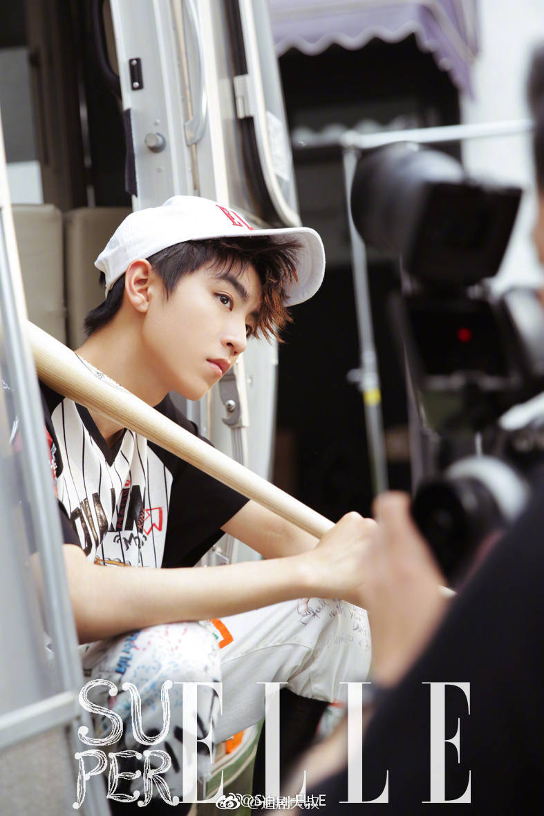 tfboys-王俊凯 superelle2018年夏季刊 十八岁的少年化身棒球男孩