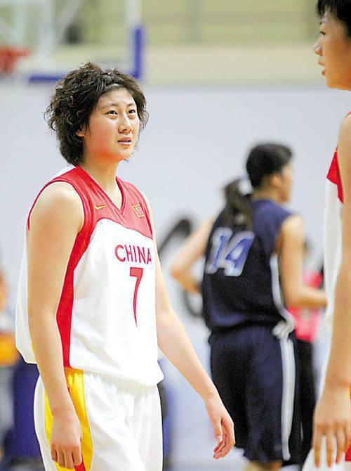 著名美女篮球运动员卞兰