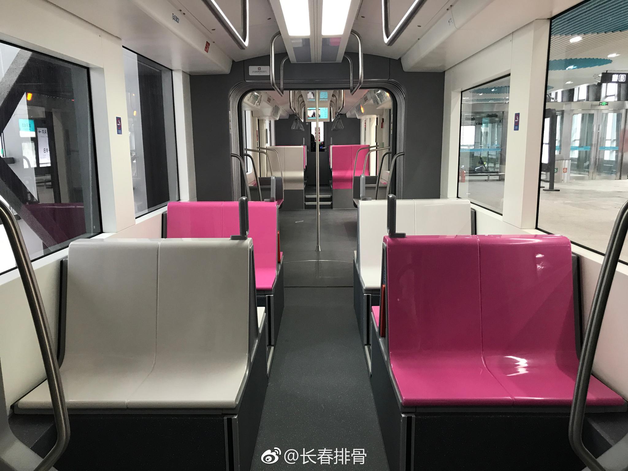 提前试乘长春8号线,和轻轨一样.