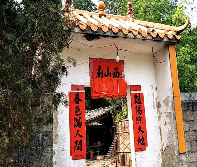 骑游博白县双凤镇,偶遇晋代绝代美女绿珠故里仙女,故事一箩筐!