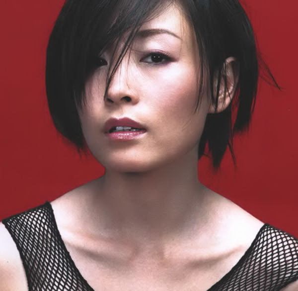 一代歌后与世长辞后,两任丈夫不但不出席葬礼,反倒是忙着抢财产