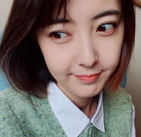 米露有着完美的身材和甜美的面容绝对是大众情人