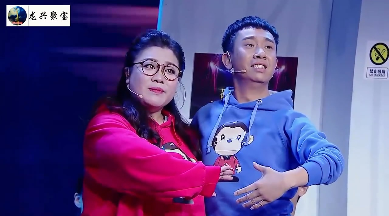 搞笑新势力贾冰这个小品,句句都是笑点,台下笑声就没停过