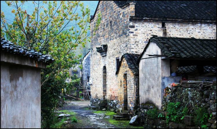 安徽省东至县南溪古寨又叫金家村,这里村民多为匈奴人的后裔