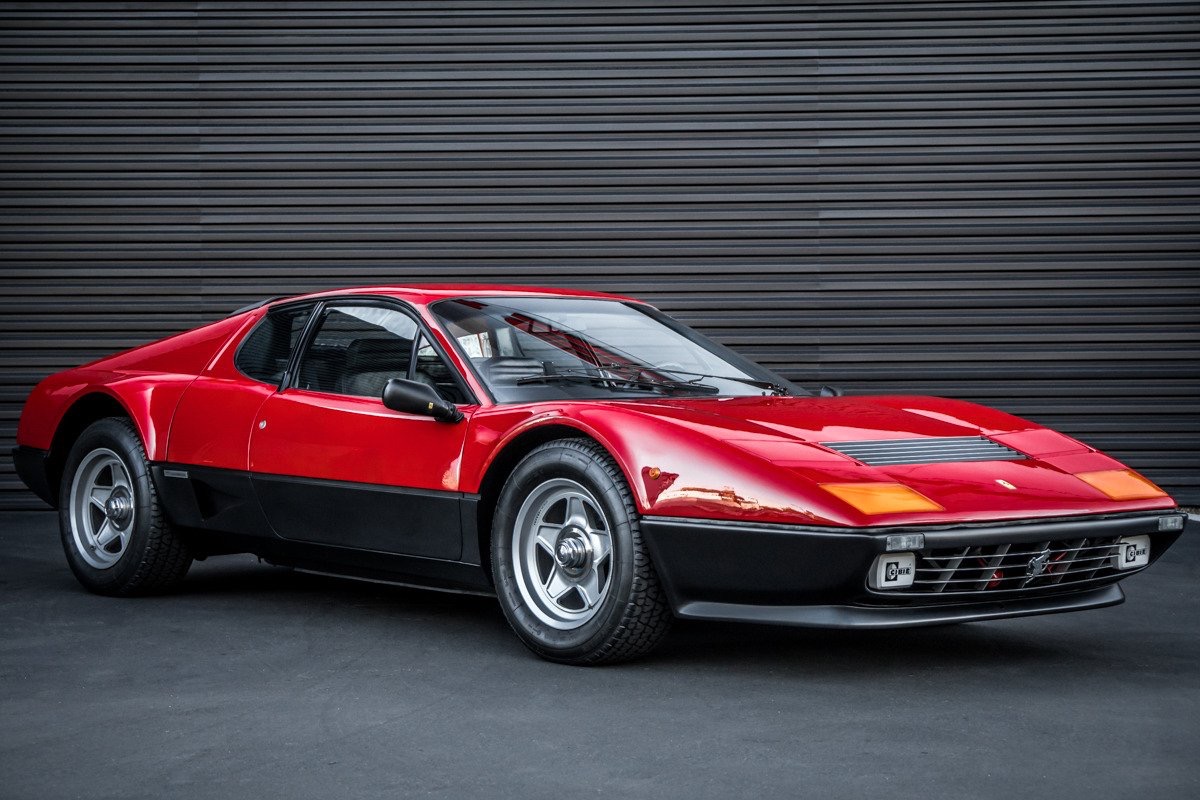 1983 ferrari 512 bbi 前后共生产1,007辆!_新浪看点