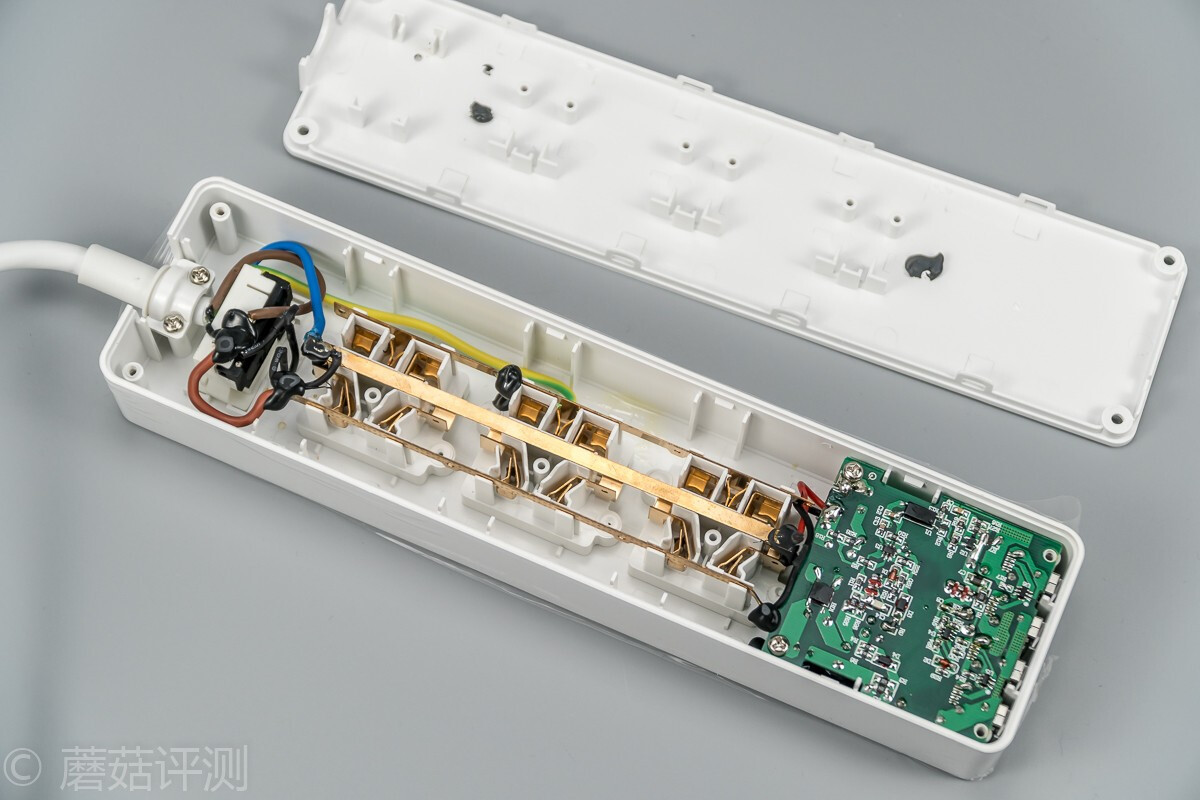 新国标搭配4usb充电口——奥睿科 orico新国标usb插座 拆解评测