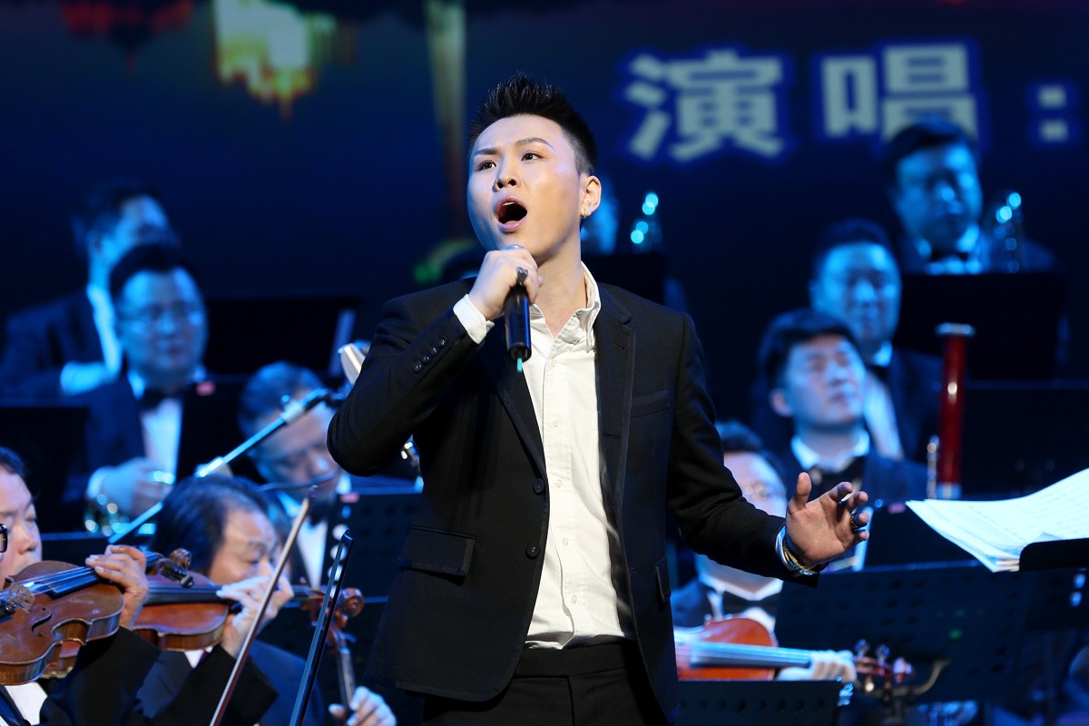 张玮一段峥嵘岁月,印证着沈音悠久辉煌的历史;一种卓越精神,辉映着