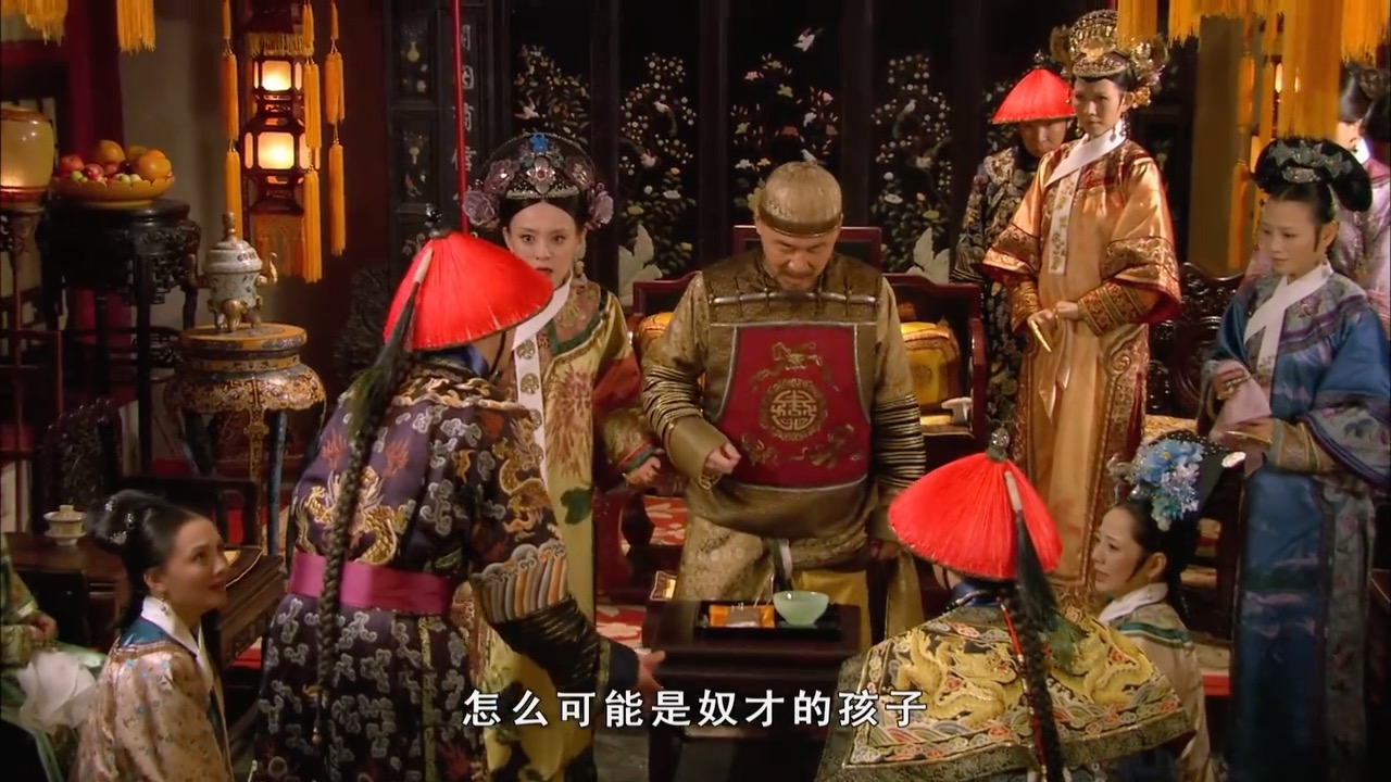 甄嬛传滴血验亲时,甄嬛很紧张,为什么宝娟却在一旁玩手帕