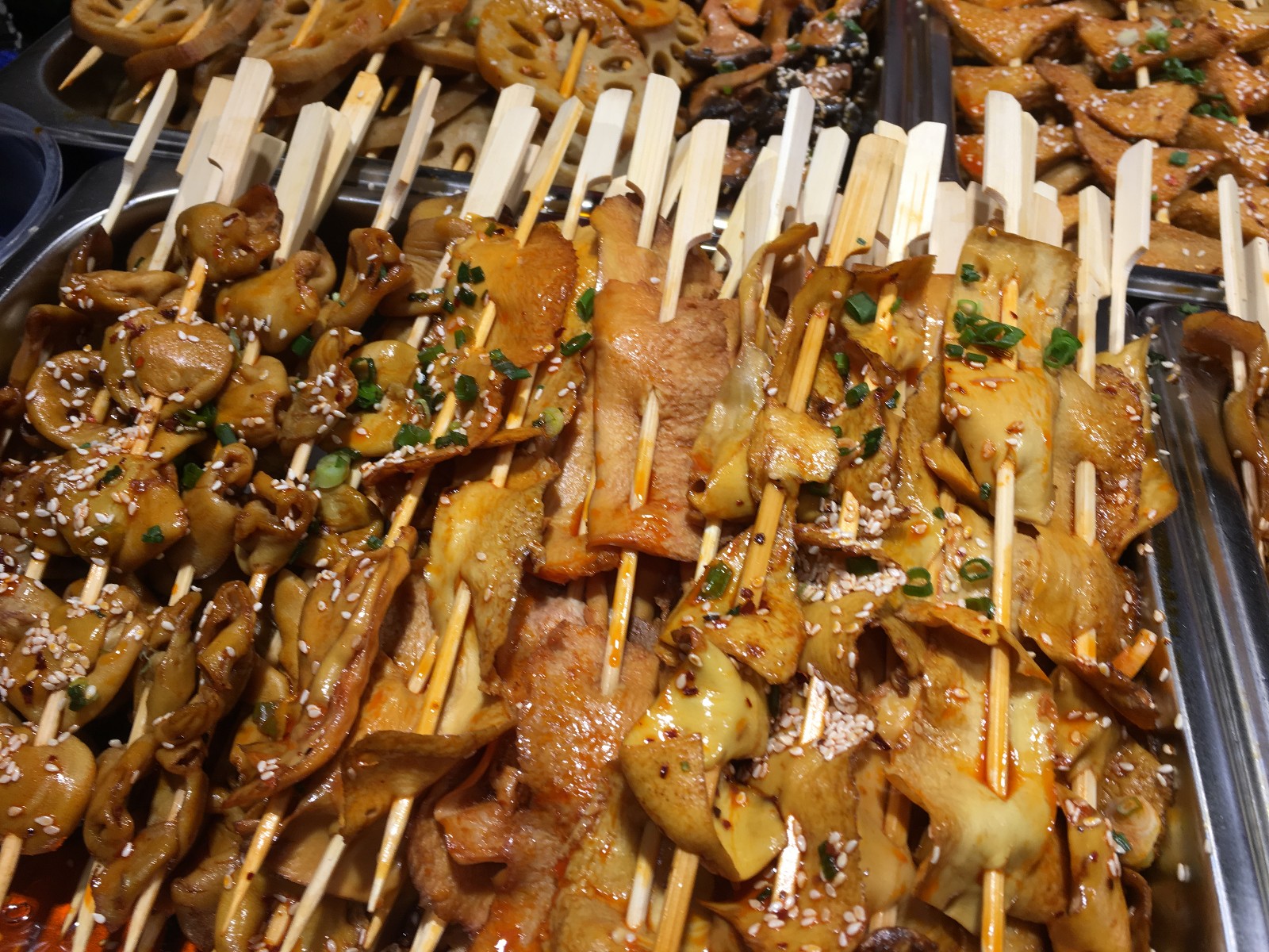 街边小店卖"特色卤串",看着不怎么贵,随便挑一挑就要上百元!|特色|美