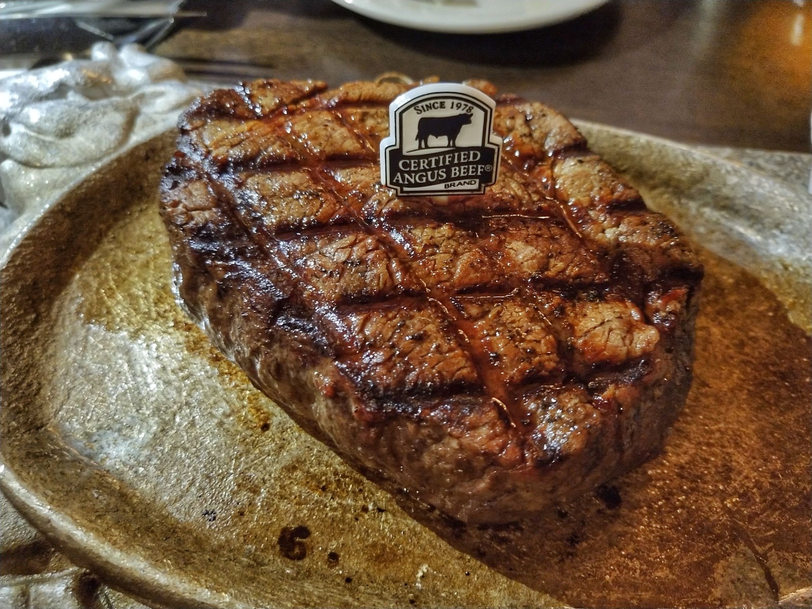 早有耳闻,美国的得克萨斯人特别能吃肉,他们的牛排非常有名.