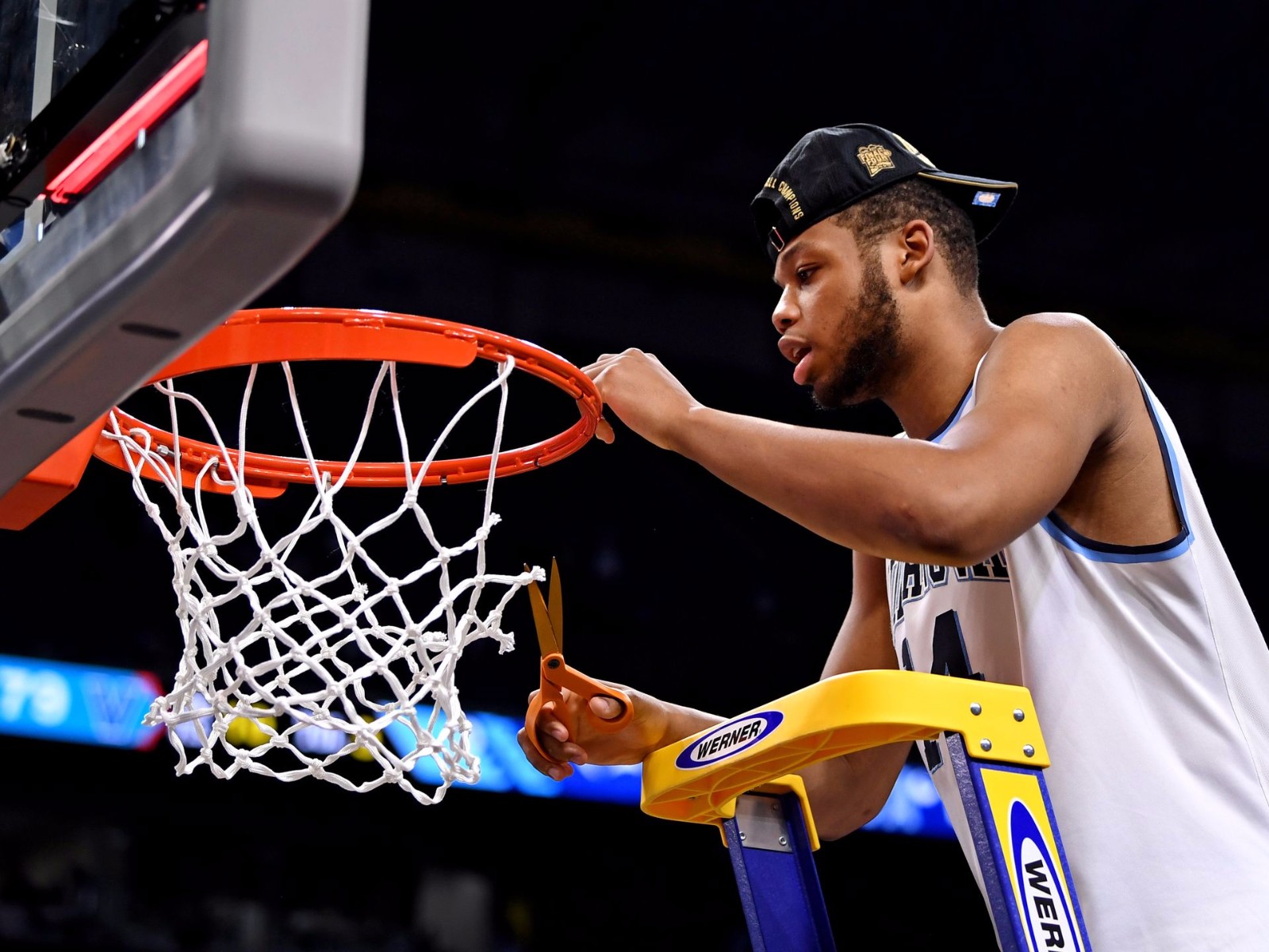 利斯皮尔曼,亚特兰大老鹰队第29号:布鲁克林篮网的dzanan musa第28号