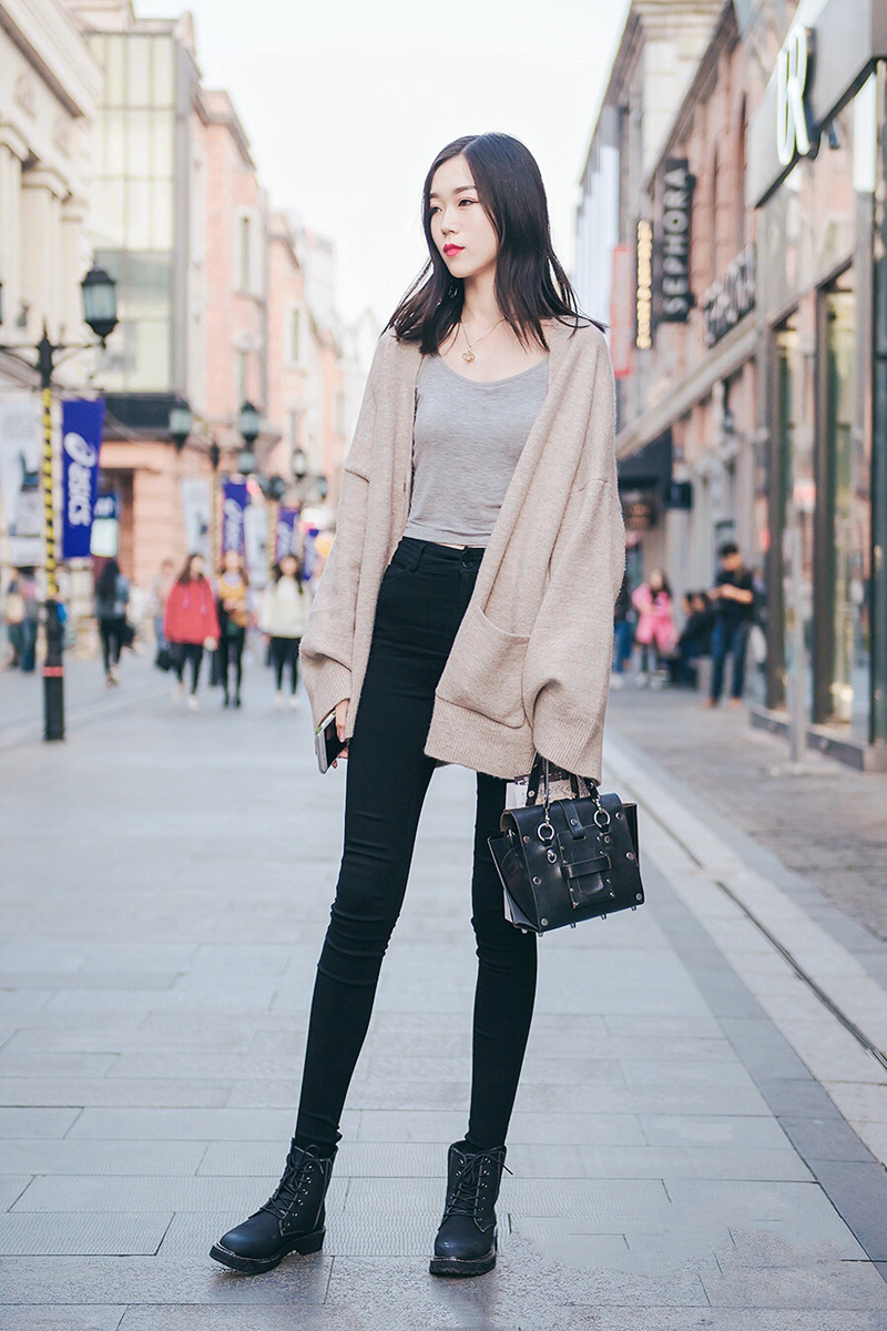 街拍美女身材高挑又穿得好看要把街头当秀场的节奏么