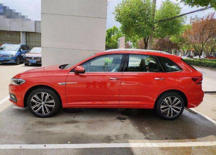 2019款大众朗行plus到店,红色实车比马自达惊艳,高尔夫未来堪忧