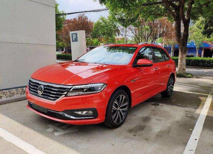 2019款大众朗行plus到店,红色实车比马自达惊艳,高尔夫未来堪忧