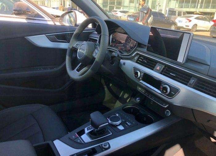 首台2019款奥迪a4l到店, 小改前脸和排气, 新增国六发动机