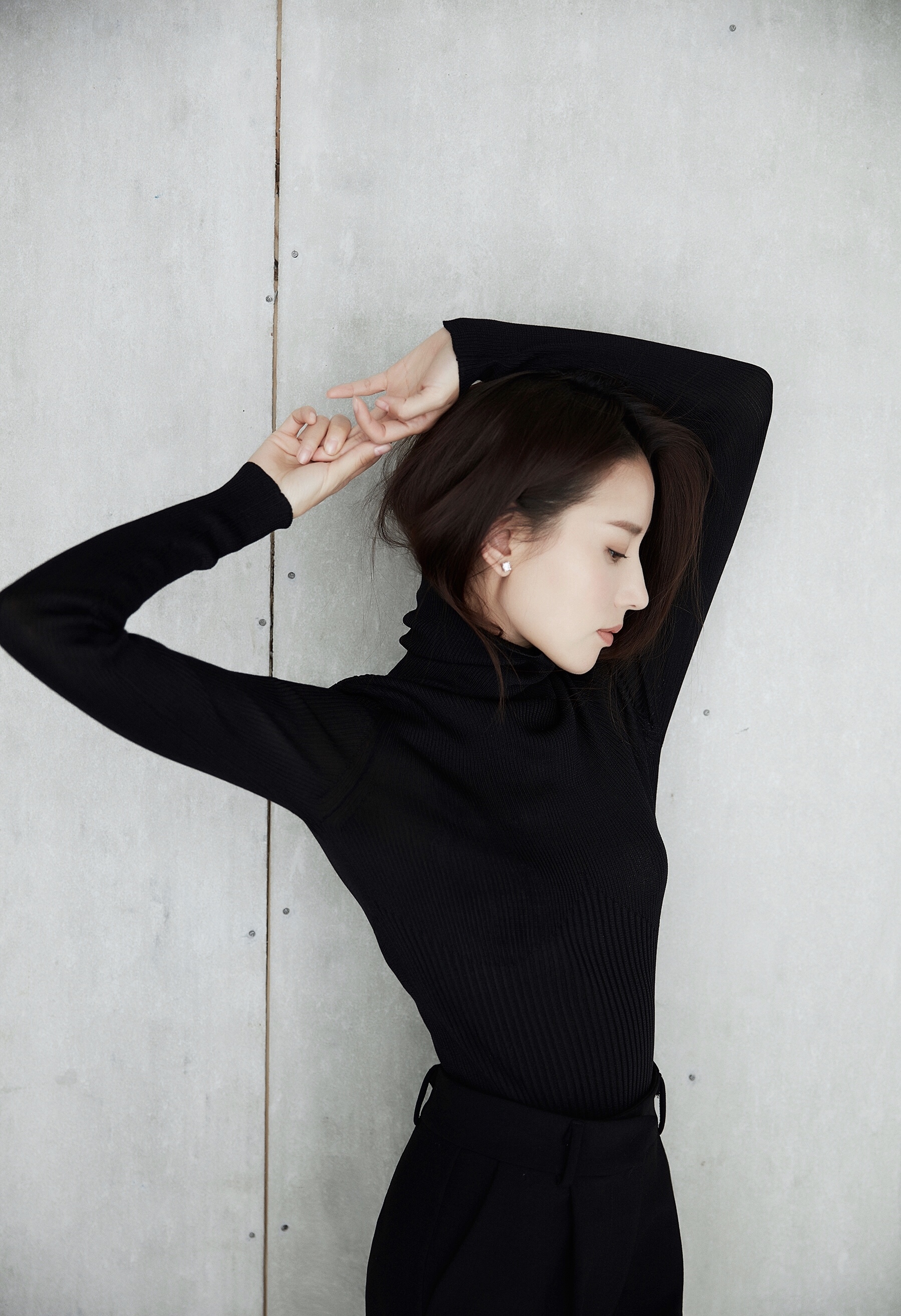 被37岁的董洁用侧颜迷倒了,这是她这个年纪应该拥有的美貌吗