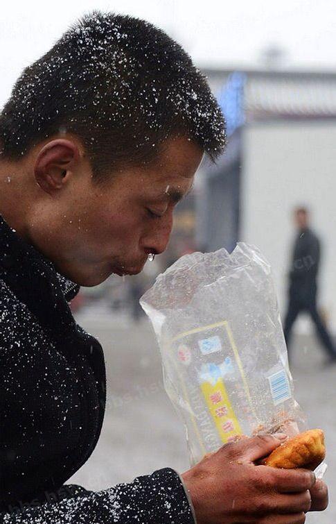 男人和女人谁更辛苦,你一比较就知道了!