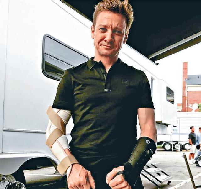 杰瑞米·雷纳|谢婷婷|谢贤_新浪新闻