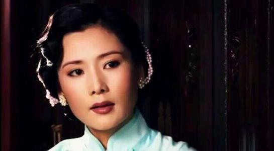 只有白敬业安慰杨九红,给杨九红出主意,让她先把白佳莉接过来,一起住