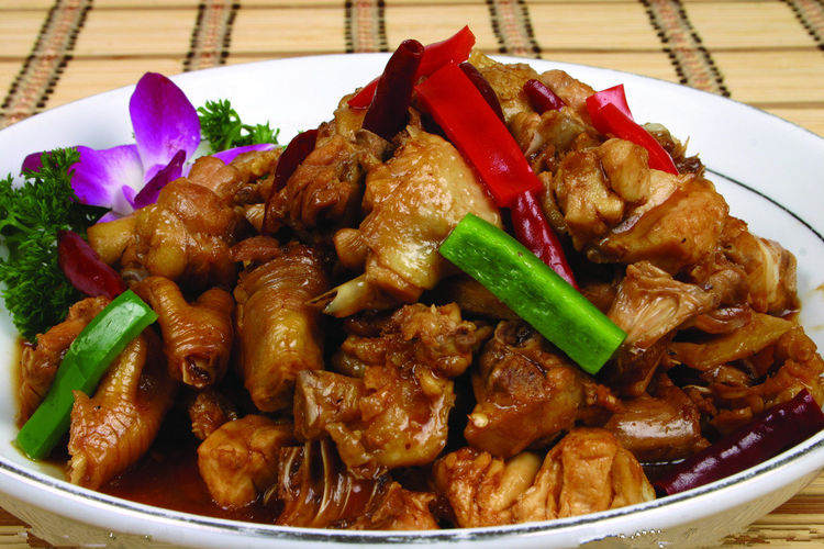 野山鸡如此做,营养翻倍味道鲜,开胃又下饭,让你每顿饭都惦记