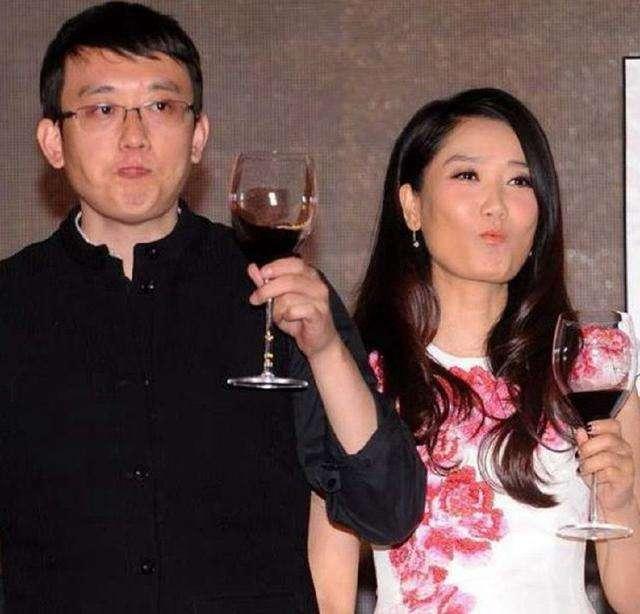 玲花老公曝光看完凤凰传奇的关系难怪玲花选他不选曾毅