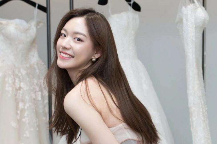 开店抄袭公开diss欧阳娜娜綦美合做个名媛不好吗