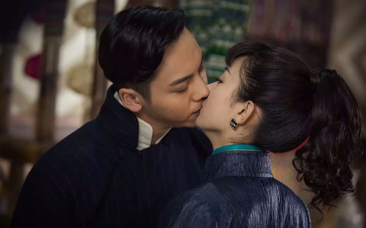 假戏真做拍吻戏伸舌头的明星最后一对令人脸红心跳